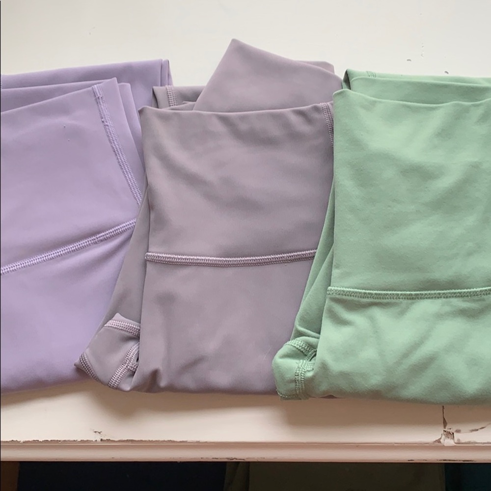 LULULEMON WONDER UNDER SIZE 2 FOR SALE